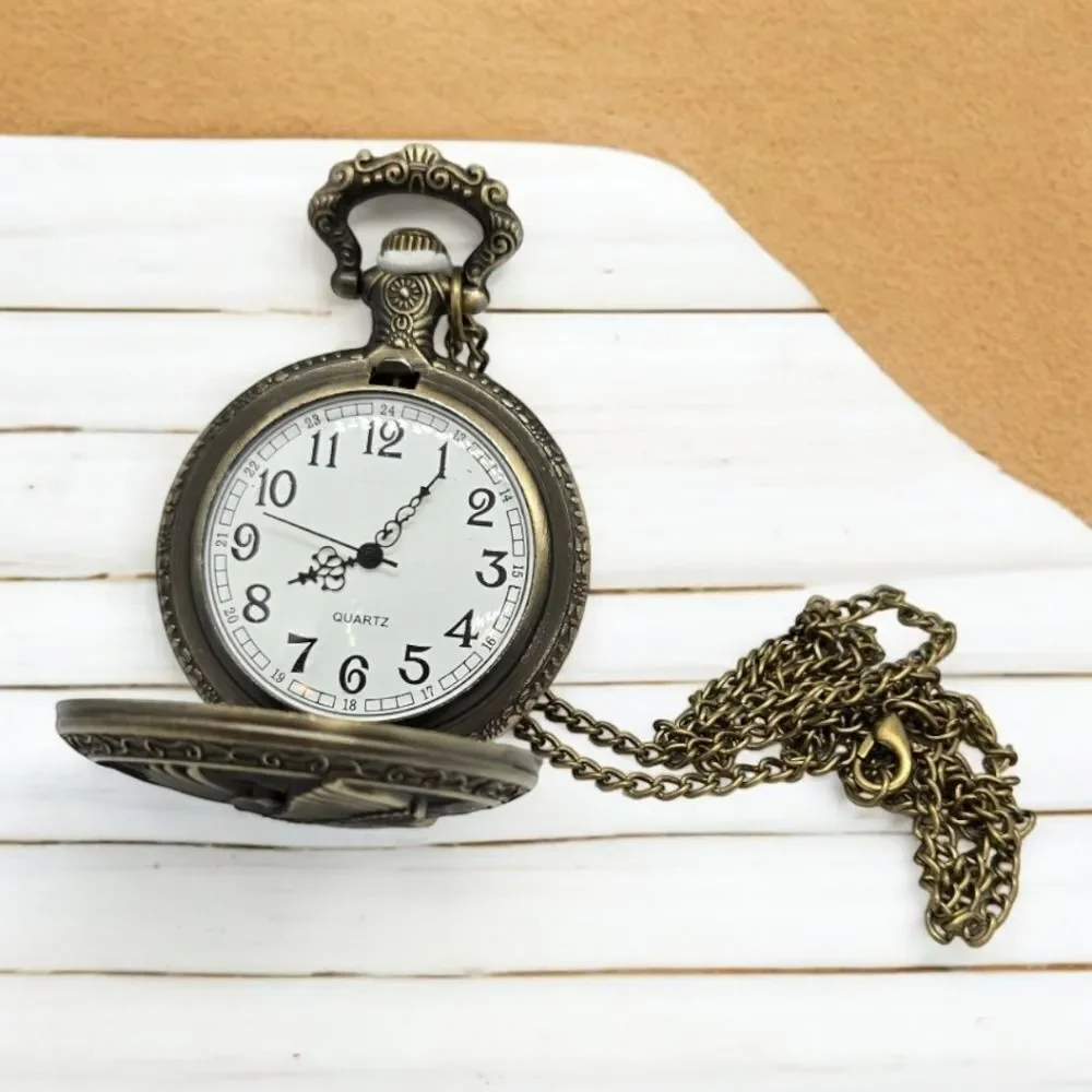 Flying Eagle Pocket Watch Antique Bronze Quartz Chain Engraved Bird Vintage Gift